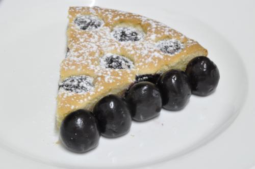 Bulharský třešňový koláč – Snadné recept z Bulharsko kuchyně, hotový za 30 - 45 minut